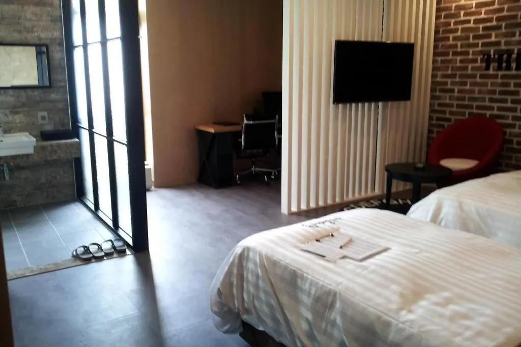 Hotel Boutique 9 Сеул